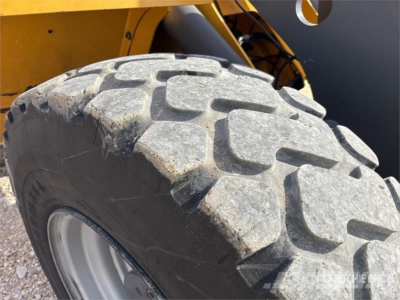 Volvo L45B Wheel Loader 轮式装载机