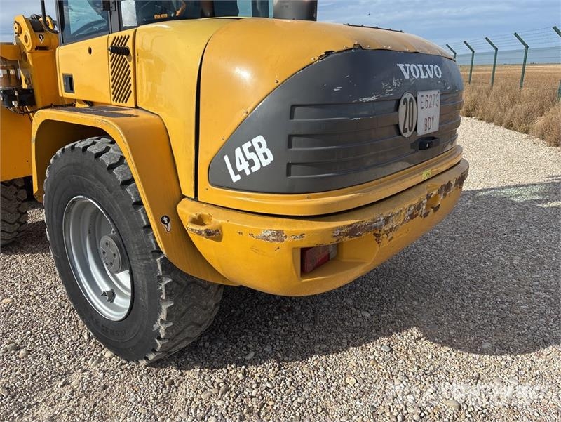 Volvo L45B Wheel Loader 轮式装载机