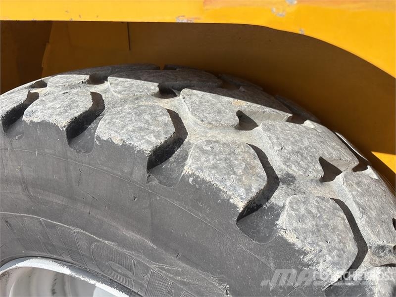 Volvo L45B Wheel Loader 轮式装载机