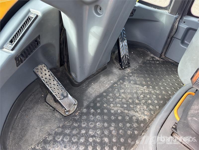 Volvo L45B Wheel Loader 轮式装载机
