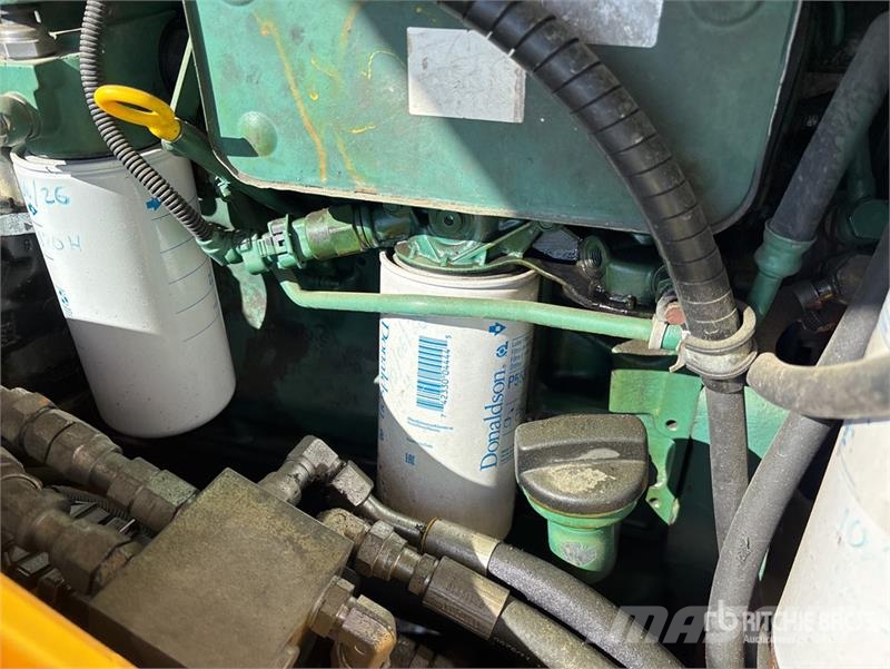 Volvo L60F Wheel Loader 輪胎式裝載機
