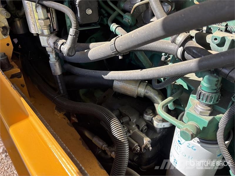 Volvo L60F Wheel Loader 輪胎式裝載機