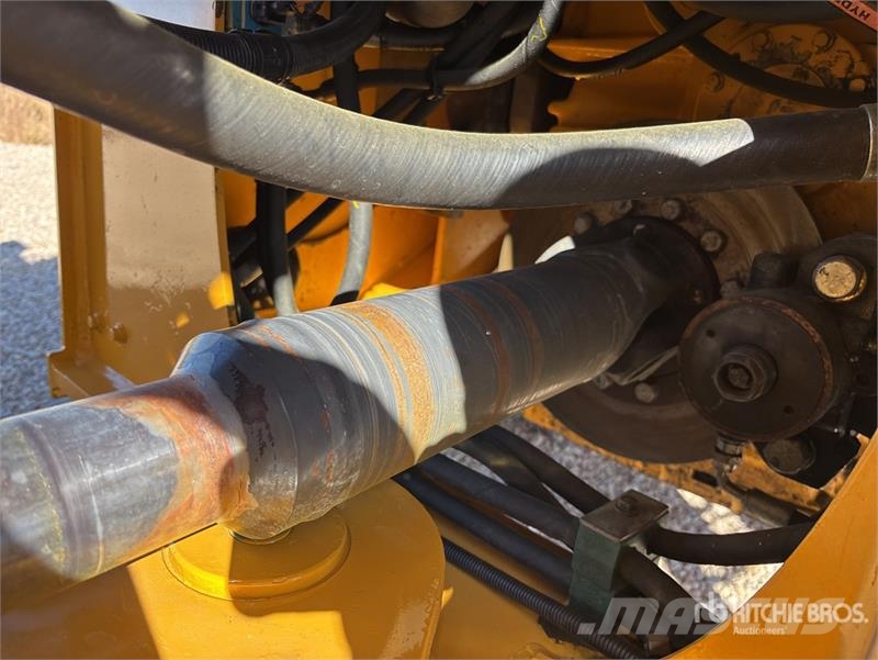 Volvo L60F Wheel Loader 輪胎式裝載機
