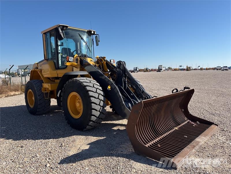 Volvo L60F Wheel Loader 輪胎式裝載機