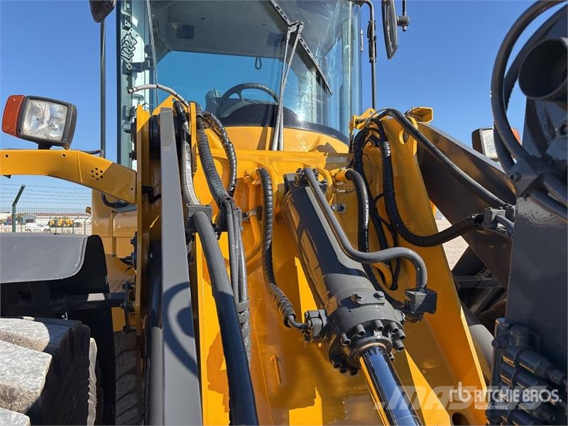 Volvo L60F Wheel Loader 輪胎式裝載機