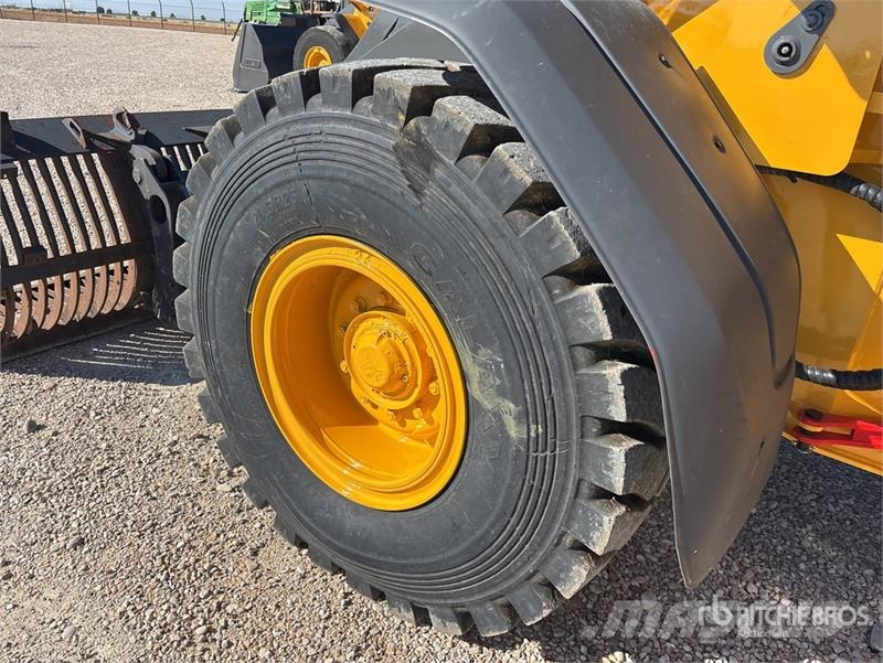Volvo L60F Wheel Loader 輪胎式裝載機