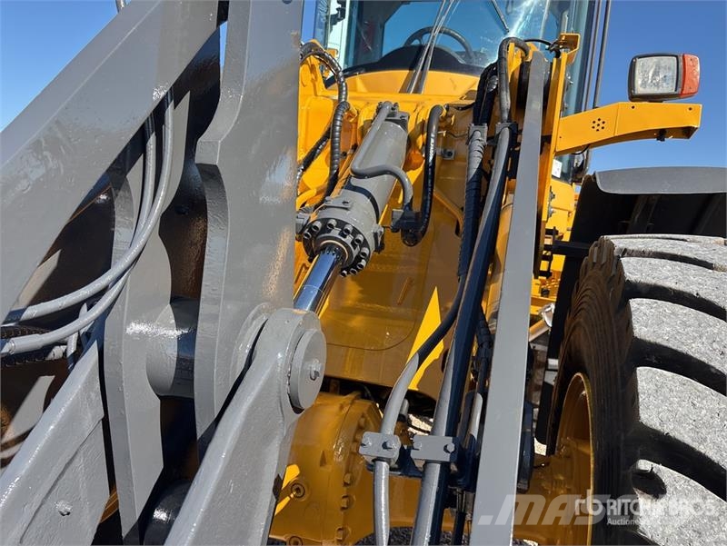 Volvo L60F Wheel Loader 輪胎式裝載機