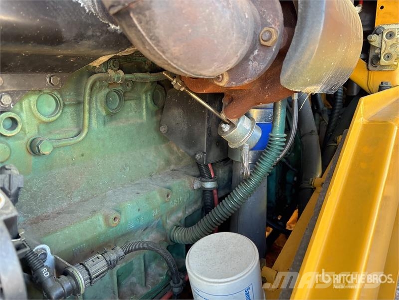 Volvo L60F Wheel Loader 輪胎式裝載機