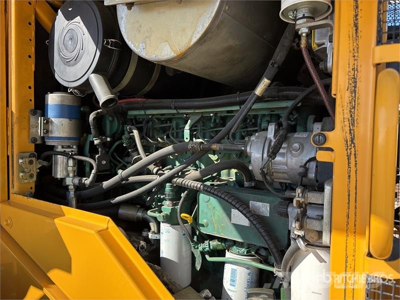 Volvo L60F Wheel Loader 輪胎式裝載機
