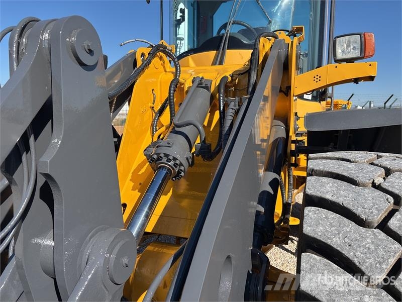 Volvo L60F Wheel Loader 輪胎式裝載機