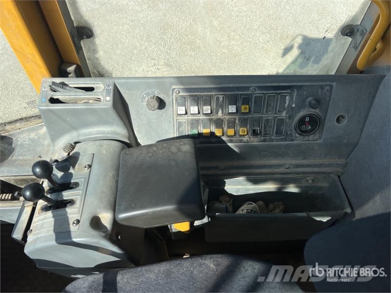 Volvo L90C 휠로우더