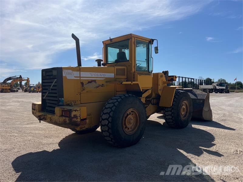 Volvo L90C 휠로우더