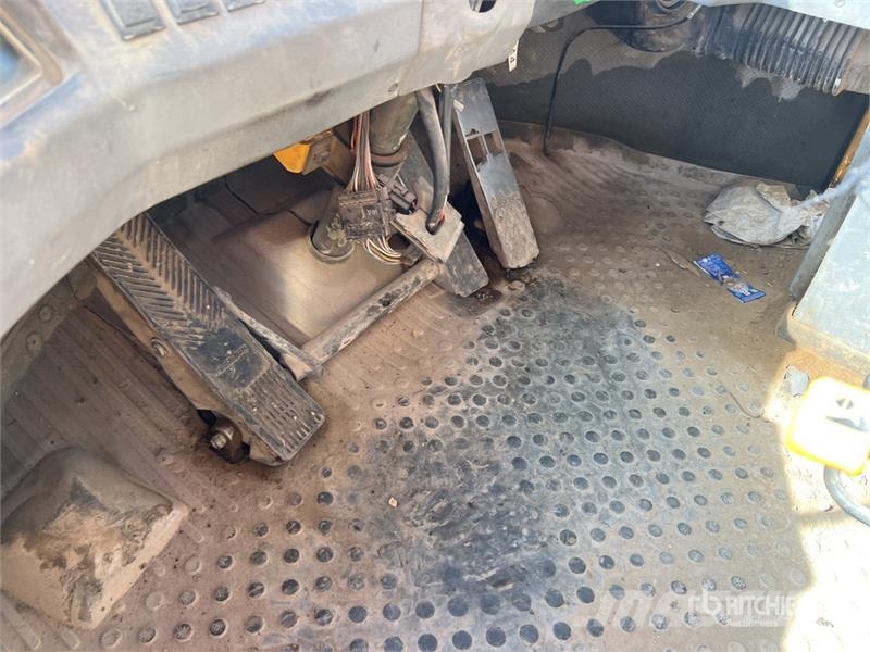 Volvo L90C 휠로우더