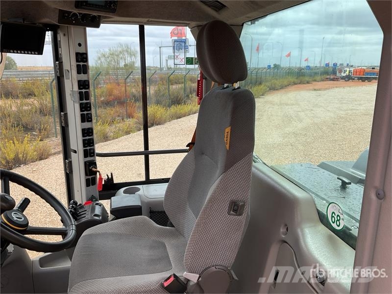 Volvo L90H High Lift Wheel Loader Cargadoras sobre ruedas