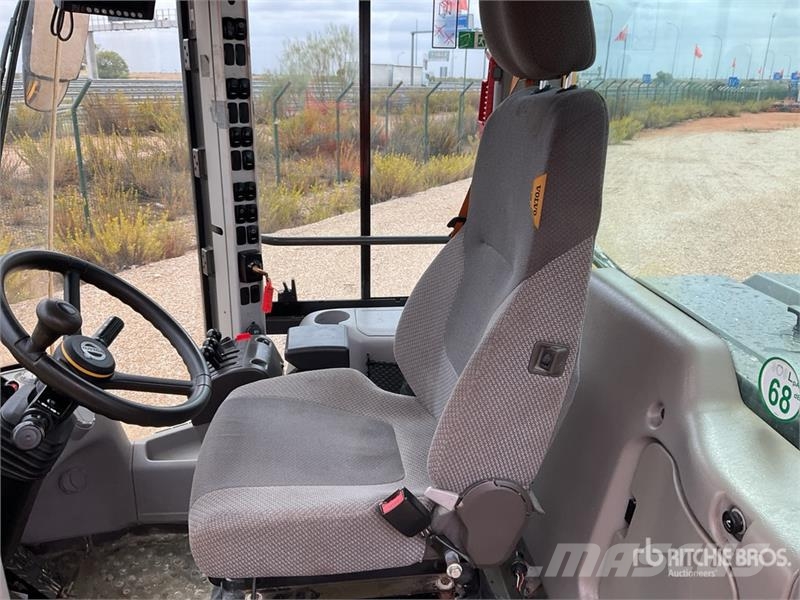 Volvo L90H High Lift Wheel Loader Cargadoras sobre ruedas