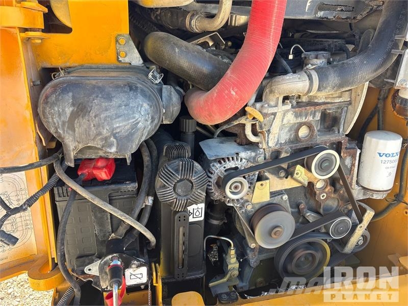 Volvo MC115C T4 Skid Steer Loader Kompaktlastere