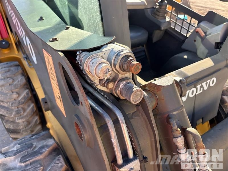 Volvo MC70C T4 Skid Steer Loader لوادر انزلاقية التوجيه