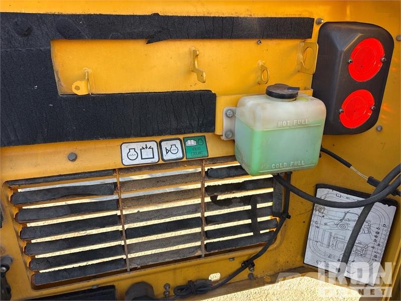 Volvo MC70C T4 Skid Steer Loader لوادر انزلاقية التوجيه