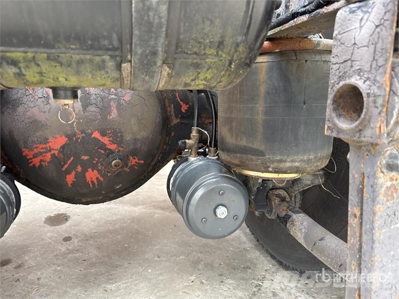Volvo NH12 4x2 Tracteur Routier Cabine Couchette S/A Sle Sattelzugmaschinen