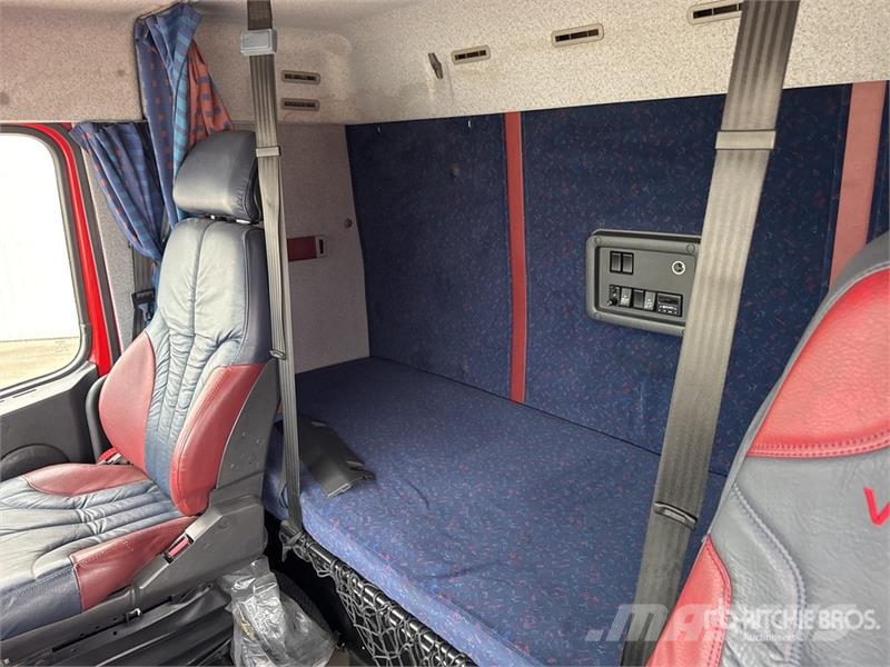 Volvo NH12 4x2 Tracteur Routier Cabine Couchette S/A Sle Sattelzugmaschinen