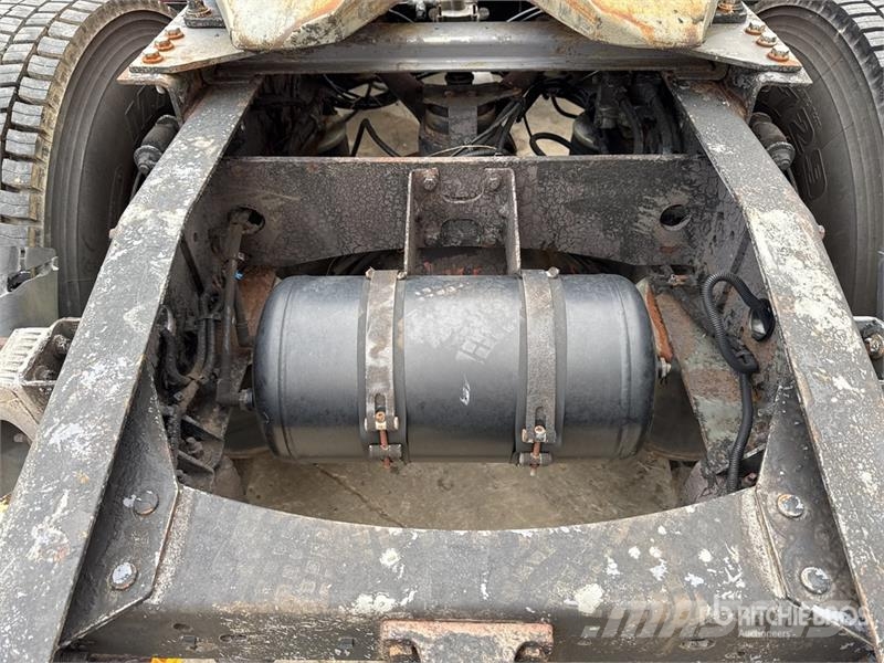 Volvo NH12 4x2 Tracteur Routier Cabine Couchette S/A Sle Sattelzugmaschinen