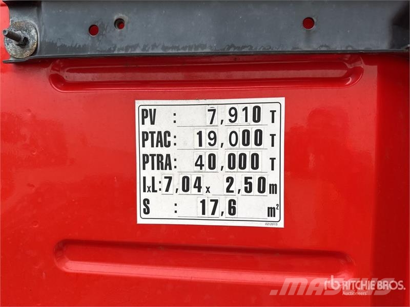 Volvo NH12 4x2 Tracteur Routier Cabine Couchette S/A Sle Sattelzugmaschinen