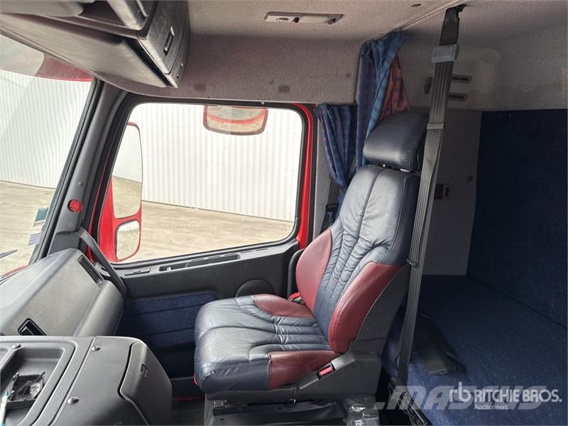 Volvo NH12 4x2 Tracteur Routier Cabine Couchette S/A Sle Sattelzugmaschinen