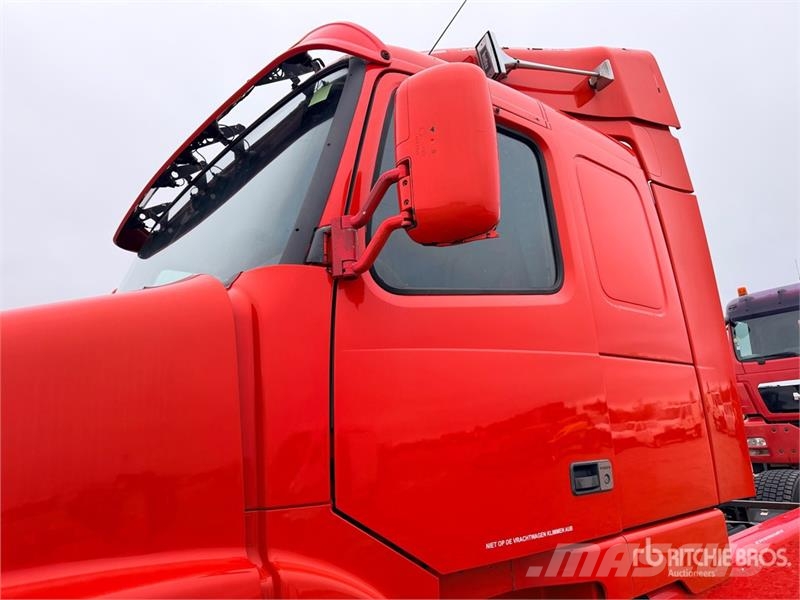 Volvo NH12 4x2 Tracteur Routier Cabine Couchette S/A Sle Sattelzugmaschinen