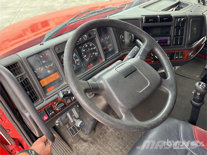 Volvo NH12 4x2 Tracteur Routier Cabine Couchette S/A Sle Sattelzugmaschinen