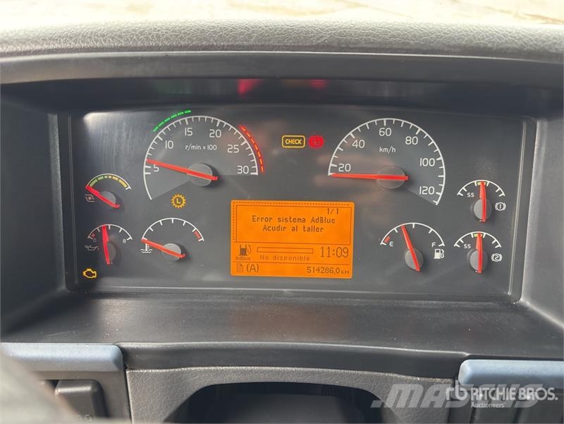 Volvo PK36002 on Volvo FM 64 B3 400 TR 6x4 Flatbed Truck Camion plateau ridelle avec grue