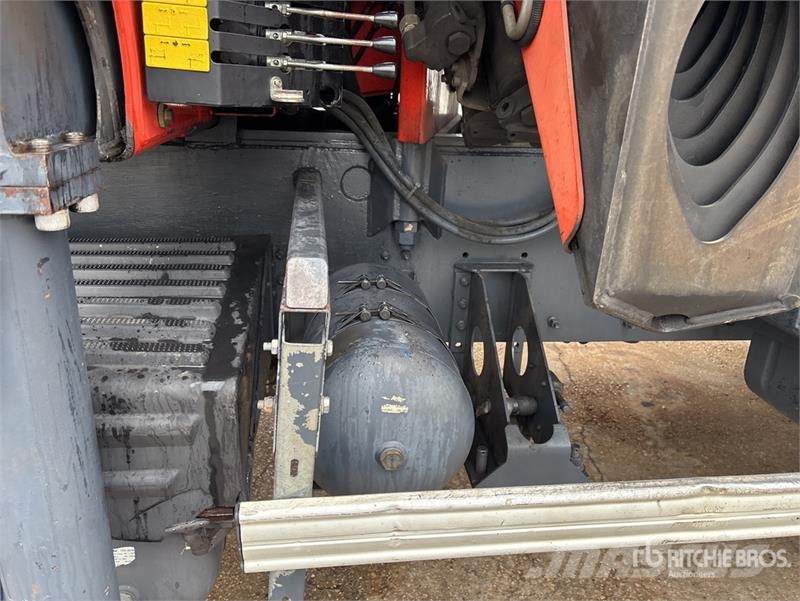 Volvo PK36002 on Volvo FM 64 B3 400 TR 6x4 Flatbed Truck Camion plateau ridelle avec grue