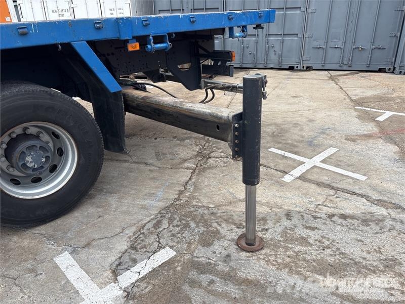 Volvo PK36002 on Volvo FM 64 B3 400 TR 6x4 Flatbed Truck Camion plateau ridelle avec grue