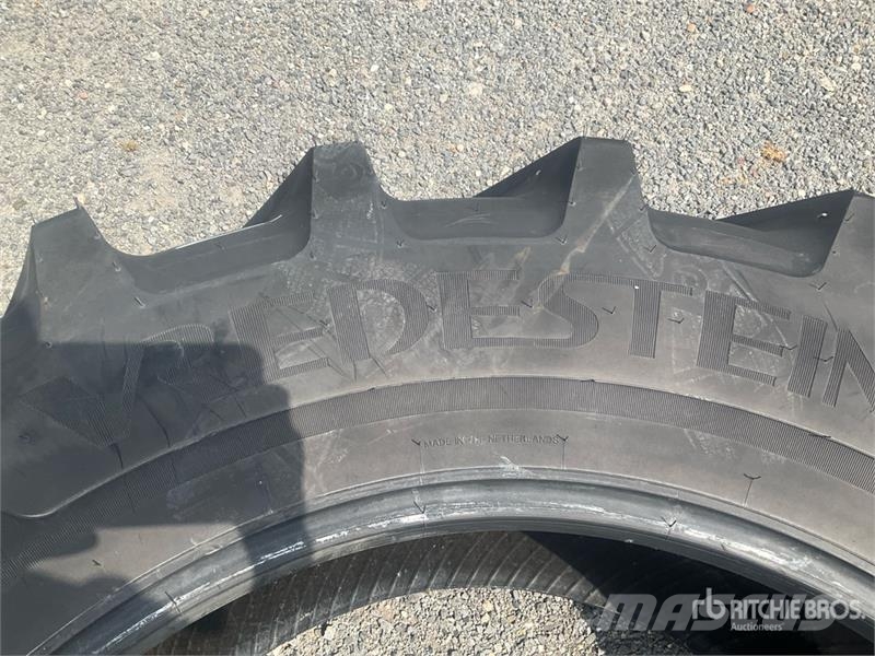 Vredestein 158D TRAXION65 650/65R42 Tires Колеса