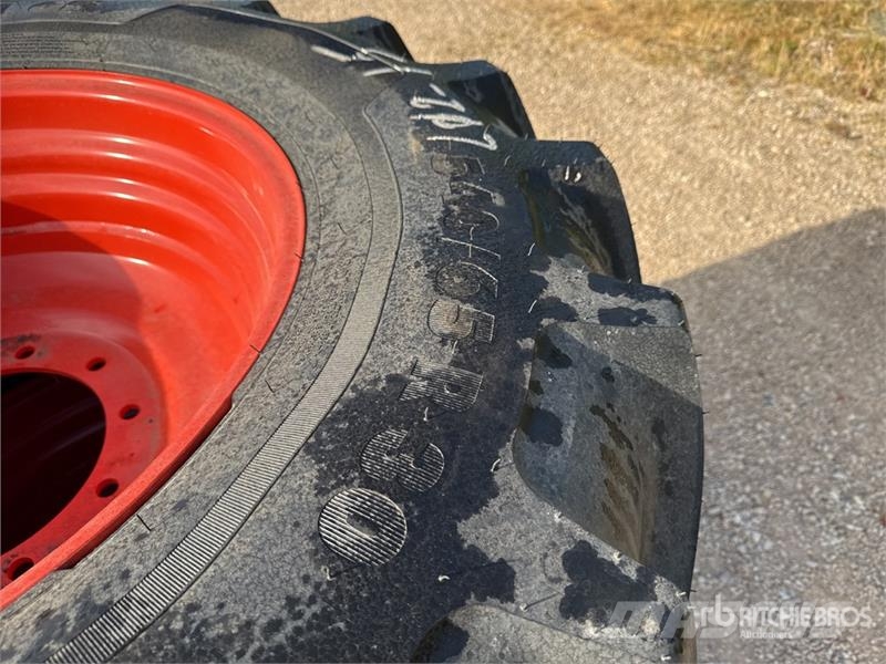 Vredestein 540/65R30 150D Qte De 2 Roues Qty of 2 Wheels Колеса