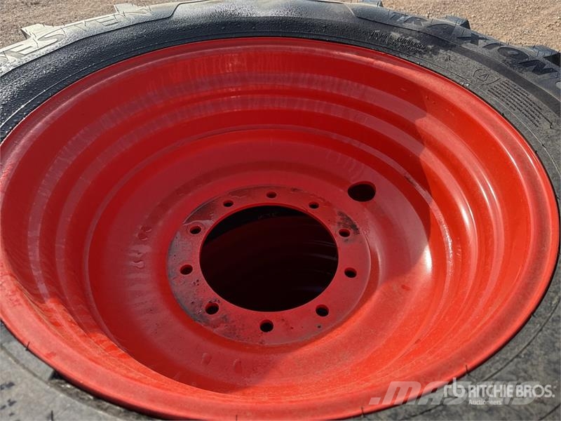 Vredestein 540/65R30 150D Qte De 2 Roues Qty of 2 Wheels Колеса