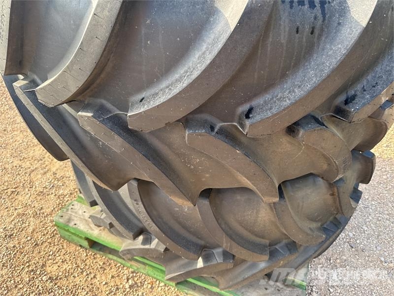 Vredestein 540/65R30 150D Qte De 2 Roues Qty of 2 Wheels Колеса