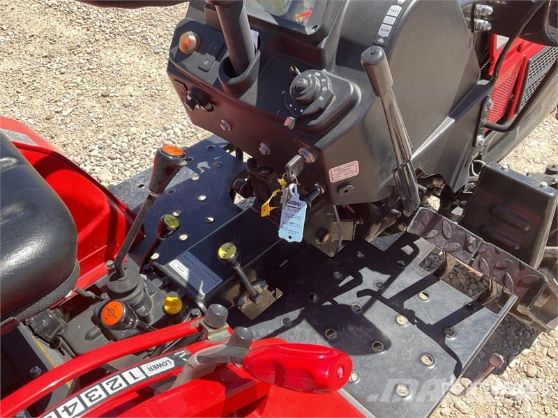 VST Fieldtrac 224D 4WD Utility Tractor Taajamatraktorit