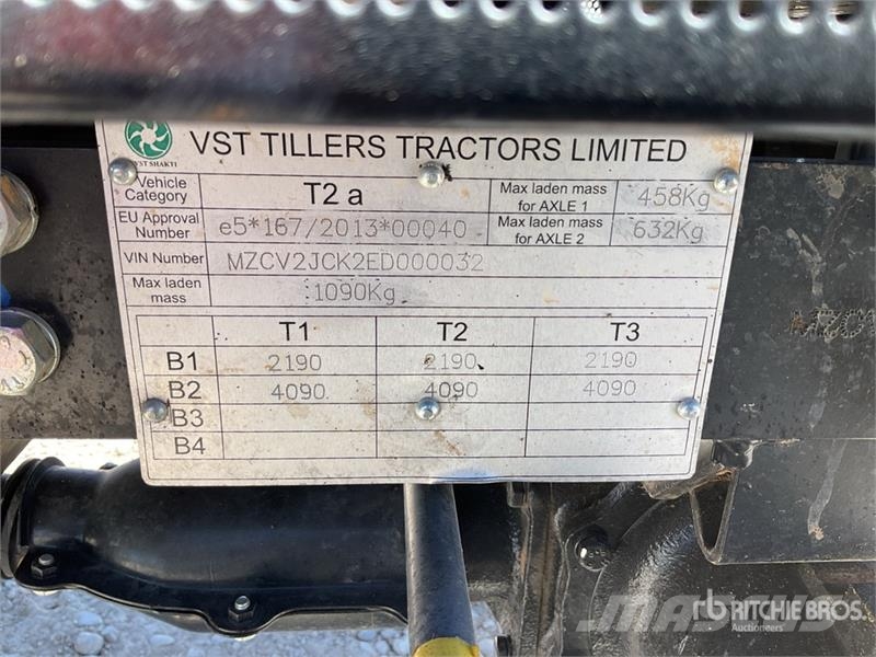 VST Fieldtrac 224D 4WD Utility Tractor Taajamatraktorit