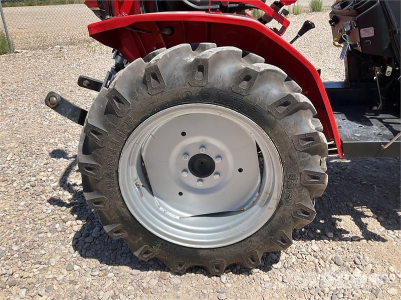 VST Fieldtrac 224D 4WD Utility Tractor Taajamatraktorit