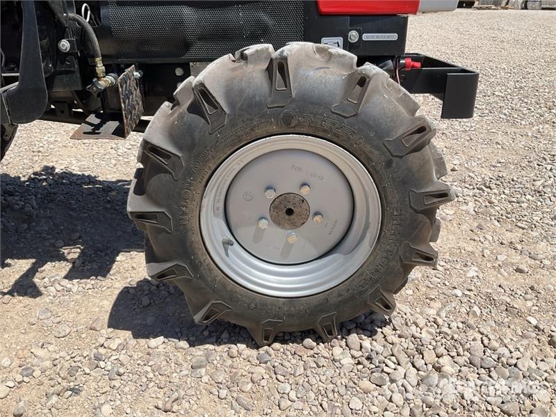 VST Fieldtrac 224D 4WD Utility Tractor Taajamatraktorit