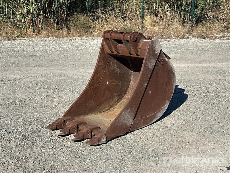 VTN Digging Godet Bucket - Fits Volvo 210 バケット