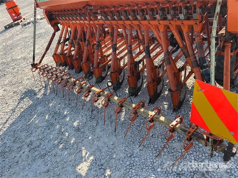  w/ Harrow Seeder مثاقيب
