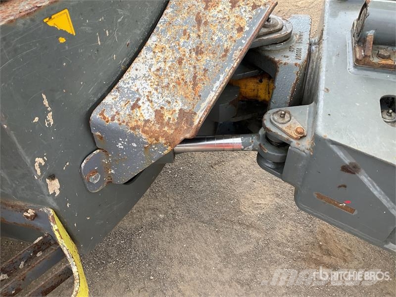 Wacker Neuson 2001 2 ton 4x4 Swivel Dumper Site dumpers