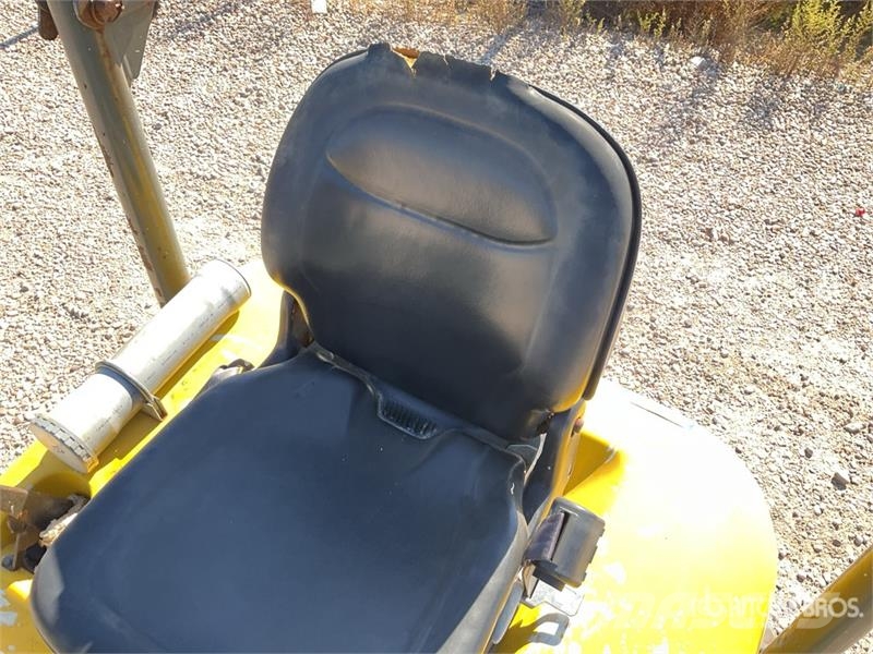 Wacker Neuson 2001 4x4 Self-Loading Swivel Dumper (Inoperable) Dúmpers de obra