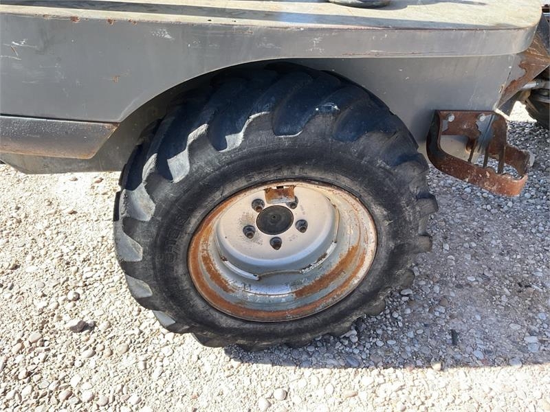 Wacker Neuson 2001 4x4 Self-Loading Swivel Dumper (Inoperable) Dúmpers de obra