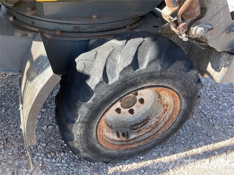 Wacker Neuson 2001 4x4 Self-Loading Swivel Dumper (Inoperable) Dúmpers de obra
