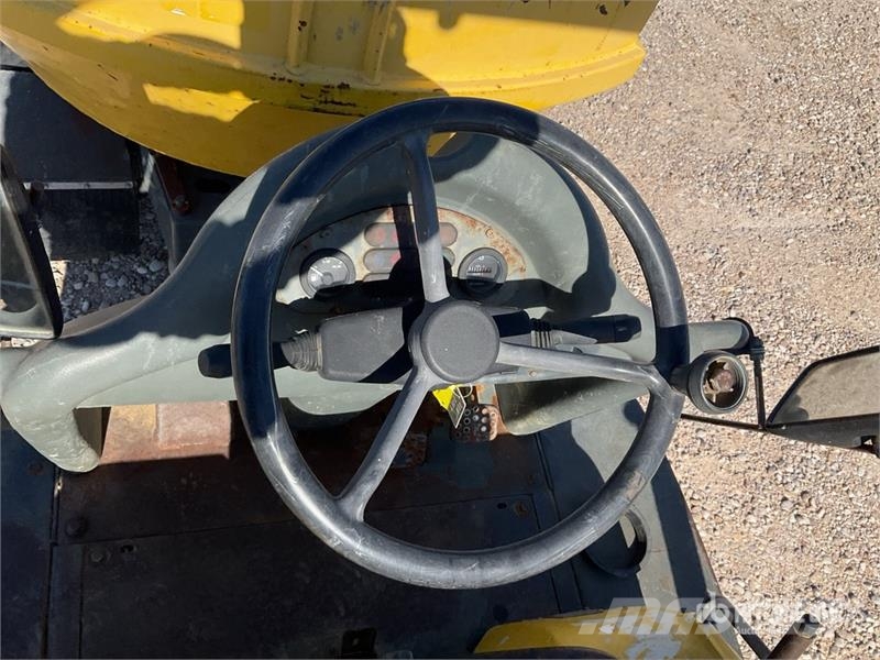 Wacker Neuson 2001 Self-Loading Swivel Swivel, self loading Dump Minidumper
