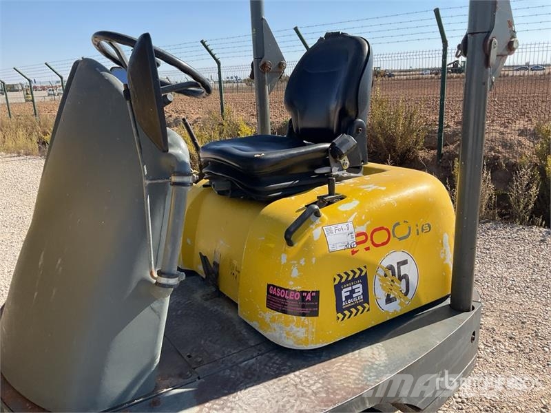 Wacker Neuson 2001 Self-Loading Swivel Swivel, self loading Dump Minidumper