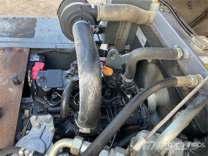 Wacker Neuson 2001S 2 ton 4x4 Swivel Dumper Mini pašizgāzēji