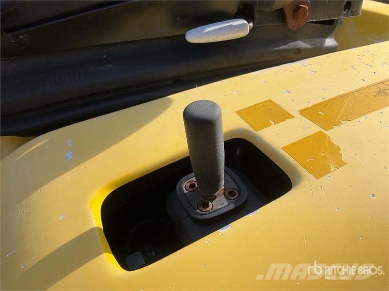 Wacker Neuson 2001S 2 ton 4x4 Swivel Dumper Mini pašizgāzēji